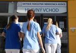 Sanca jedna ku stomilionom a stalo sa to v Kosiciach Narodenie tychto deti je velka vzacnost