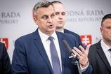 Slovenska narodna strana podporila Fica v odmnietnuti sankcii