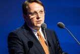 Zverejnenie dlhodobeho rozpoctu EU blokuje Varhelyi