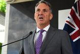 Australia modernizuje svoje namornictvo Kupi 11 fregat z Japonska