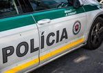 Tragicka nehoda pri Galante Zomrel spolujazdec pri prevrateni auta