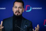 Demokrati predlozili dokument o sledovani rodiny Simeckovcov