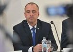 Mestski poslanci v Revucej vyzyvaju primatora aby zvazil zotrvane vo funkcii