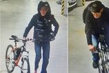 Policia riesi kradeze bicyklov v Bratislave ukazala zabery