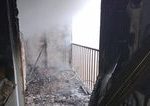 V Senici vypukol poziar v bytovom dome evakuovali ludi