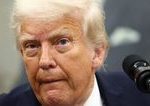 Bohate cinske rodiny a mexicke kartele sabotuju Trumpa