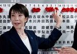 Liberalnodemokraticka strana pod vedenim Sanae Takaicovej zvitezila vo volbach v Japonsku