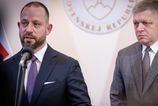 Robert Fico nie je statnik Je politicky nesvopravy nazor Zsolta Simona