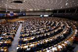 Brusel zvysuje tlak v boji proti uplatkom Europsky parlament schvalil jednotne tresty za korupciu v celej EU