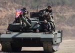 Kim Cong un osobne sledoval test noveho raketoveho motora s rekordnym tahom