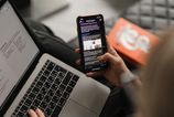 Prilis vela pisania a rolovania Takto sa vyhnite smartfonovemu palcu