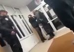 incident v galante policajt ktory fyzicky napadol 15 roneho chlapca celi vyhadzovu