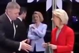 Uniklo video v ktorom Robert Fico podvadza svojich vlastnych volicov