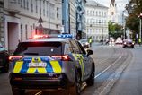Nocna strelba pri banke v Lucenci zranila cloveka Policia vysetruje bitku na parkovisku a pouzitie zbrane