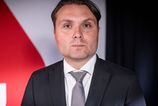 Robert Fico mi prekaza ovela viac ako Viktor Orban tvrdi predseda Madarskej aliancie Gubik