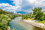 Radsej divoky Balkan ako predrazene metropoly Podgorica laka na vyhodne nakupy
