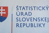 Slovenska ekonomika pokracuje v slabom raste niektore priemyselne odvetvia spomaljuju HDP