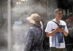 Tropicky vzduch prekona teplotne rekordy na nedelu hlasia az 40 stupnov