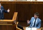 Tvrda facka pre vladne strany v prvej patke najdoveryhodnejsich lidrovs nie je ani jeden politik koalicie