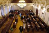 Cesi poslanci odsuhlasili novy rokovaci poriadok alkohol si nezakazali