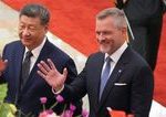 Peter Pellegrini rokuje v Pekingu so Si Tin pchingom Pozval ho na navstevu Slovenska