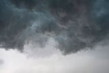 Rumunsko postihla smrtelna burka a chaos v metropole V Bukuresti zatopilo metro a tisice ludi ziadaju o pomoc