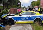 Rychlo a zbesilo po polsky Mustang opiteho vodica dostal majaky aj tak skonsil v plote