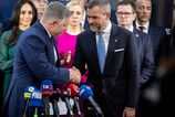 Slovensko podpori zavery samitu NATO avsak bez dodania zbrani pre Ukrajinu Pellegrini a Fico sa zhodli