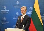 Litva skritizovala slabu reakciu NATO na rusku raketu v Polska Budrys pozaduje tvrdsi postoj a viac vojakov