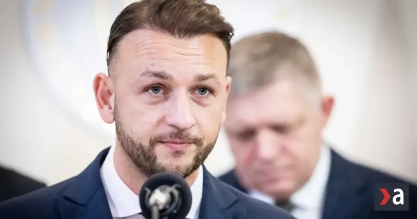 Ako vláda zakročí pri cenách palív? Rozpravu povedú Šutaj Eštok a Šimečka