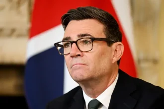 Andy Burnham o Brexite: Vystúpenie z EÚ prinieslo Británii viac škody ako úžitku