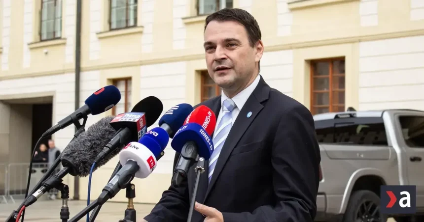 Česko zavedie prísnejšie pravidlá pre ruských diplomatov, Macinka a Pavlo sa dohodli