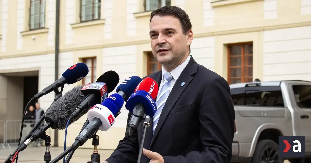 Česko zavedie prísnejšie pravidlá pre ruských diplomatov, Macinka a Pavlo sa dohodli