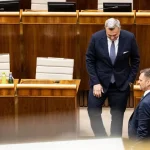 Danko sa Tarabovi na schodoch smial, potom ho zosadil. Koalíciu čakajú náročné dni.