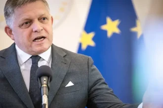 Fico odkázal Tarabovi a Dankovi: Chcete predčasné voľby? Budete ich mať