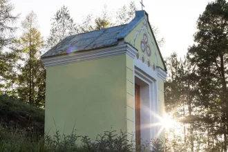 Jesenné počasie na Slovensku: príjemný deň, večer možnosť slabých zrážok
