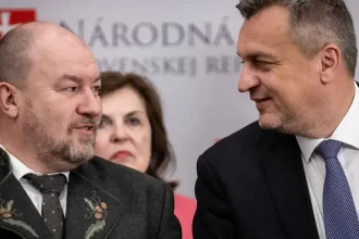 Kritizovali Dubaj, v Osake to roztočili viac. Šéf NKÚ žiada trestnú zodpovednosť