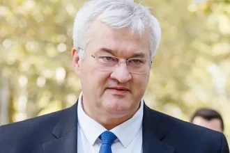 Kyjev kritizuje Brusel za signál Moskve v spore o ruských miliardárov