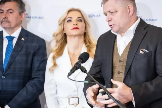 Kým budú pri moci Robert Fico a Andrej Danko, žiadny odchod z vlády nič nezmení