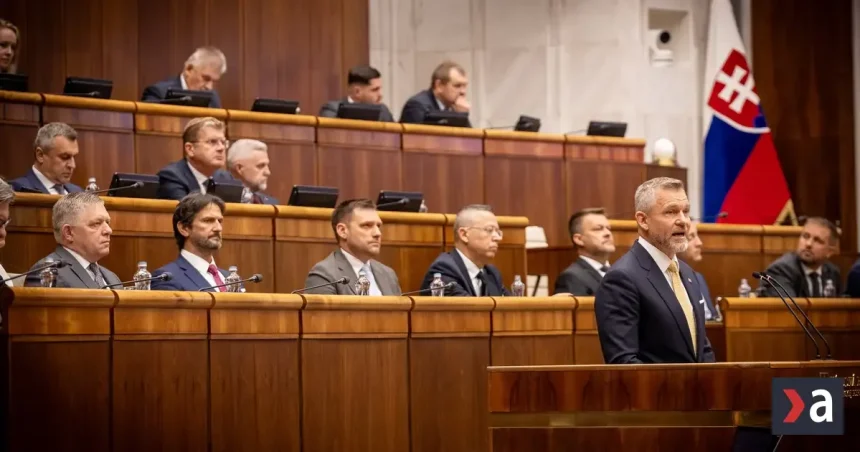 Moralizovať a obviňovať nestačí. To najdôležitejšie Pellegrini zasa úmyselne zamlčal