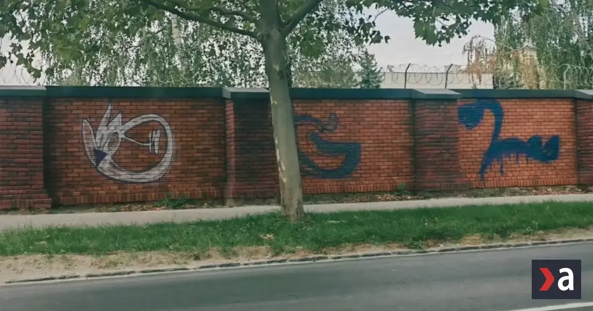 Múr okolo areálu Kukurice zničili vandali, nevydržal.