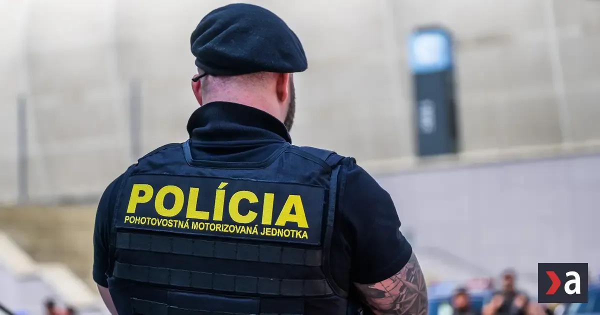 Muža v Seredi obvinili z drogovej trestnej činnosti, hrozí mu 15 rokov