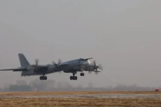 Na ruském Dálném východě se zřítil strategický bombardér, incident si vyžádal šest obětí