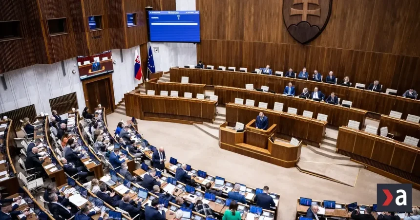 Národná rada začala rokovania: Na programe je 295 bodov
