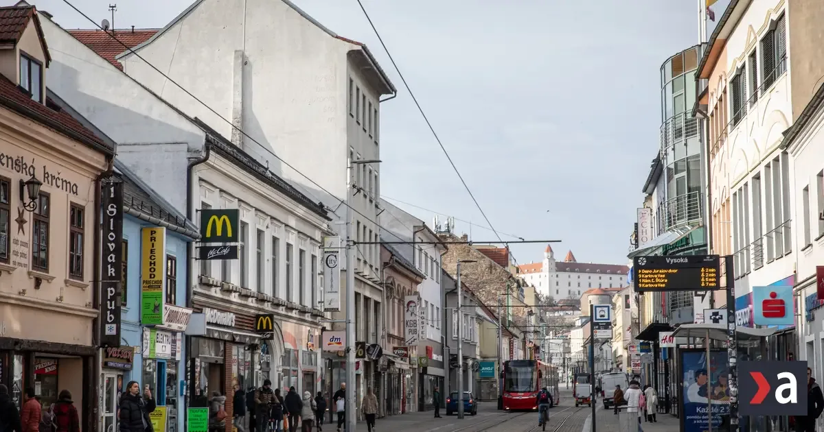 Nedeľné zhromaždenie obmedzí centrum Bratislavy, hrozí dopravné komplikácie