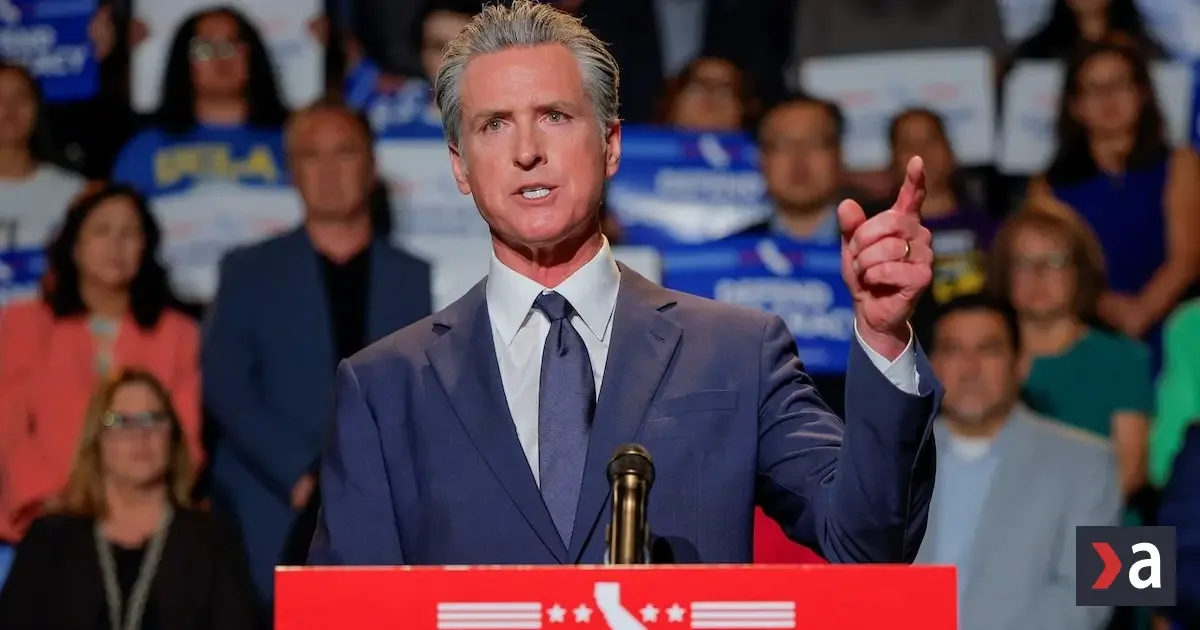 Newsom nechce súperiť s Harrisovou o Biely dom, tvrdí, že by to pomohlo republikánom