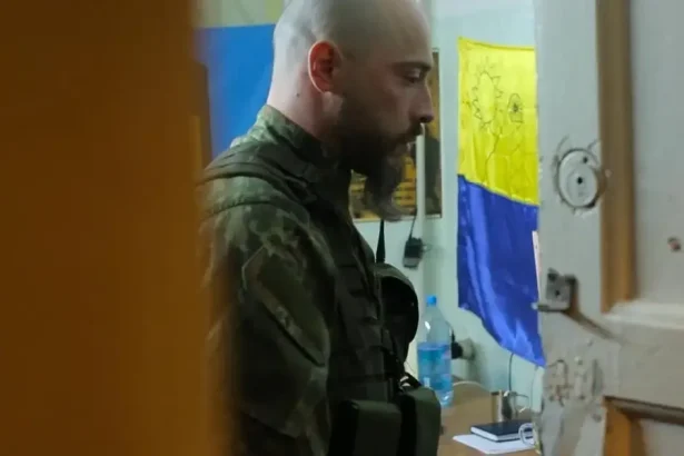 Oceňovaný dokument Zomrieť a žiť na Cinematiku: Príbeh troch mužov, ktorí znovu žijú