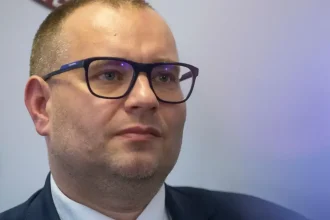 Ombudsman Dobrovodský chce poriadok v poplatkoch u lekárov aj hľadaní špecialistov