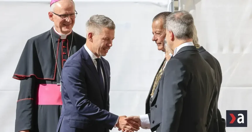Pápež Lev XIV. prijal Magyara, ten ho pozval do Maďarska