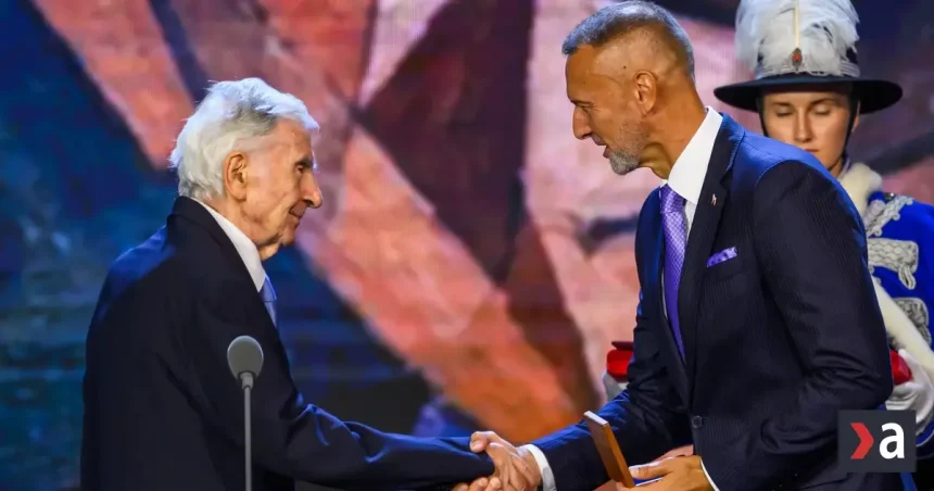 Predseda parlamentu Richard Raši udelil Štátnu cenu J. M. Hurbana trom osobnostiam